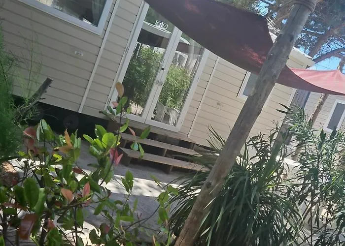 Mobil Les Sables D'or Кемпинг *